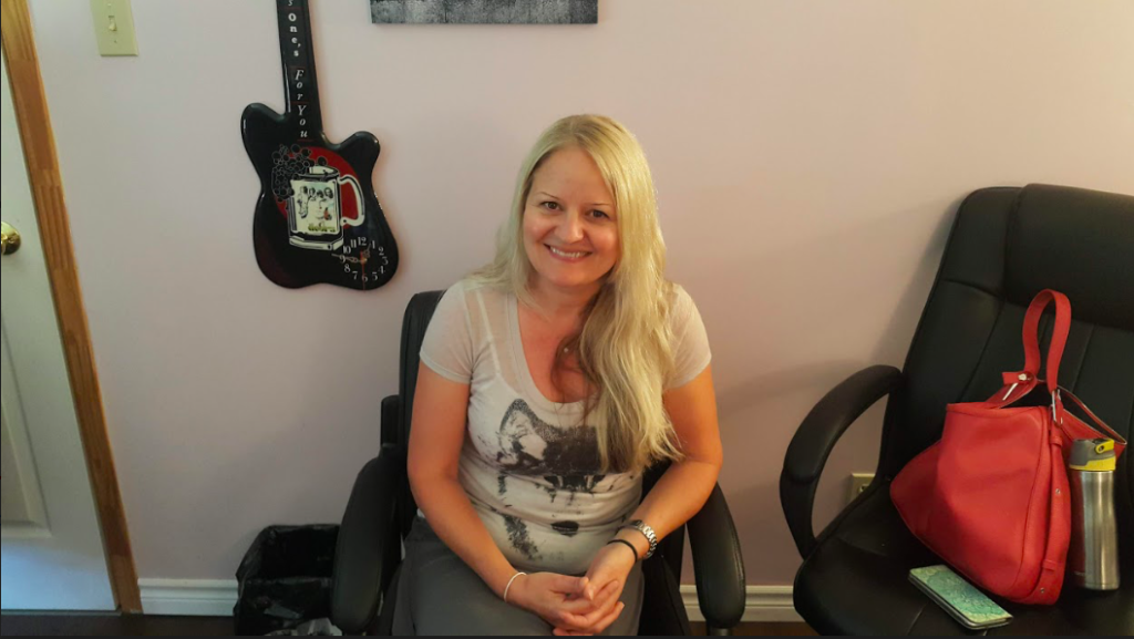 Lisa O - Singing Student - Shares her Singing Lesson Testimonial